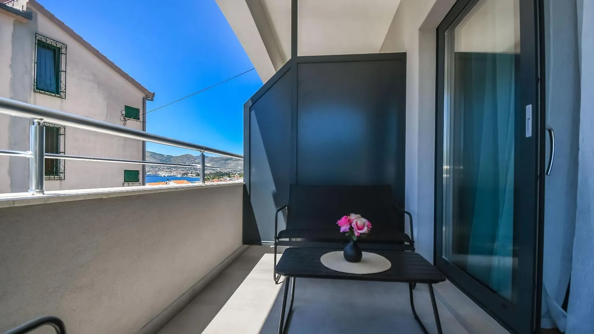 Apartments Neli Trogir 0*,  Kroatien