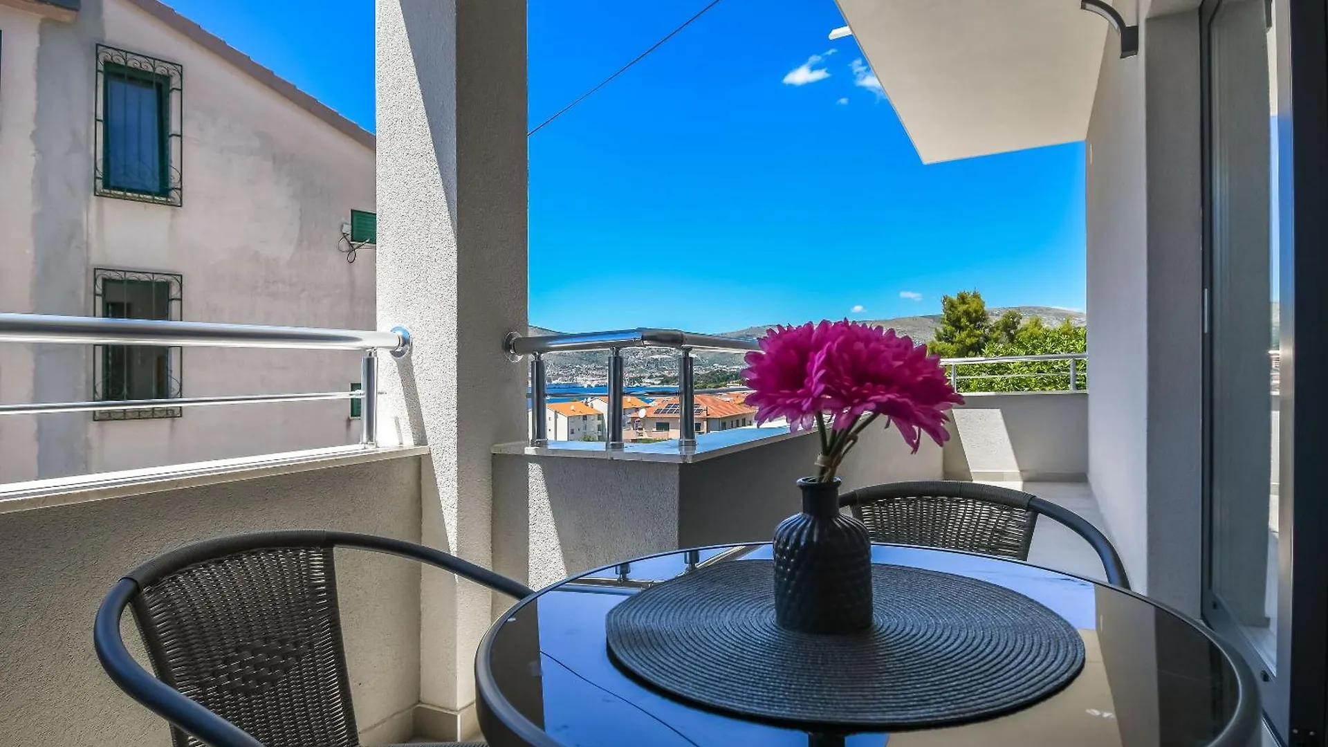Apartments Neli Trogir